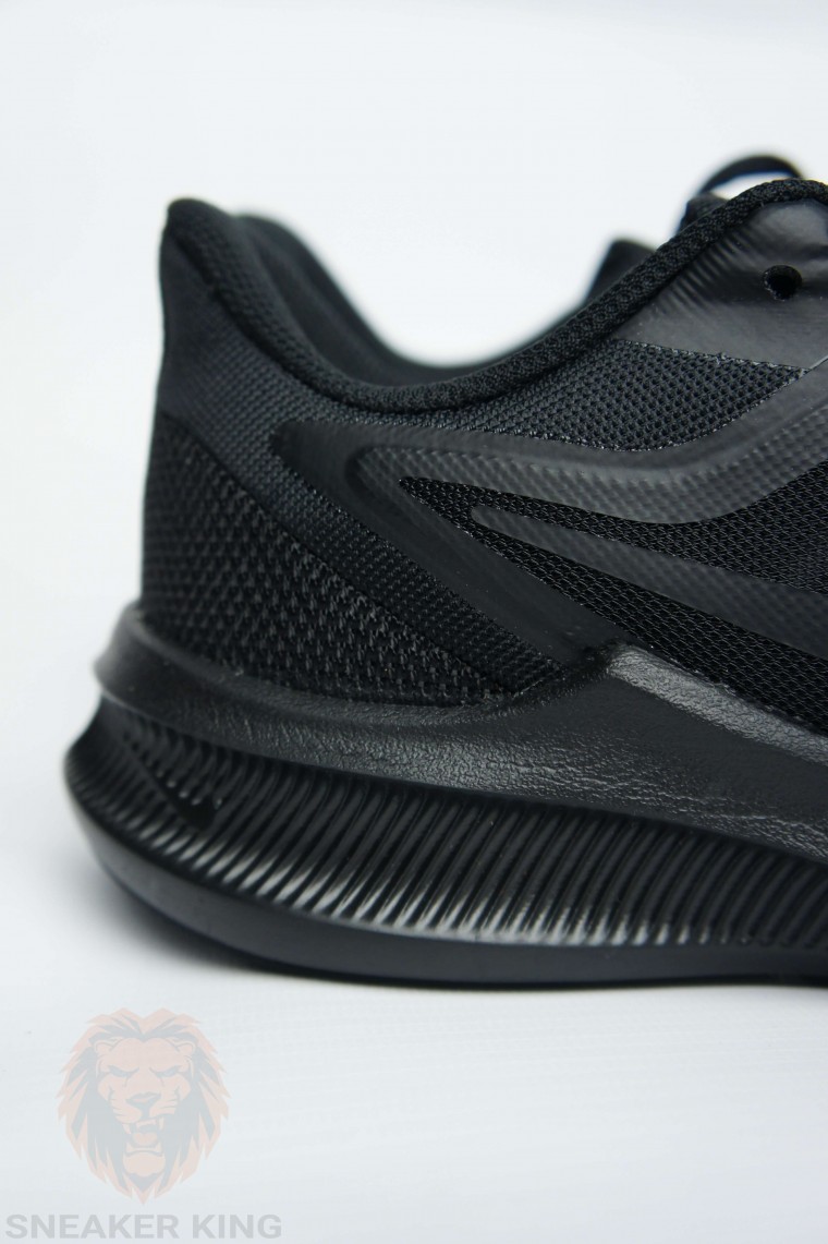 Жіночі кросівки Nike Downshifter 10